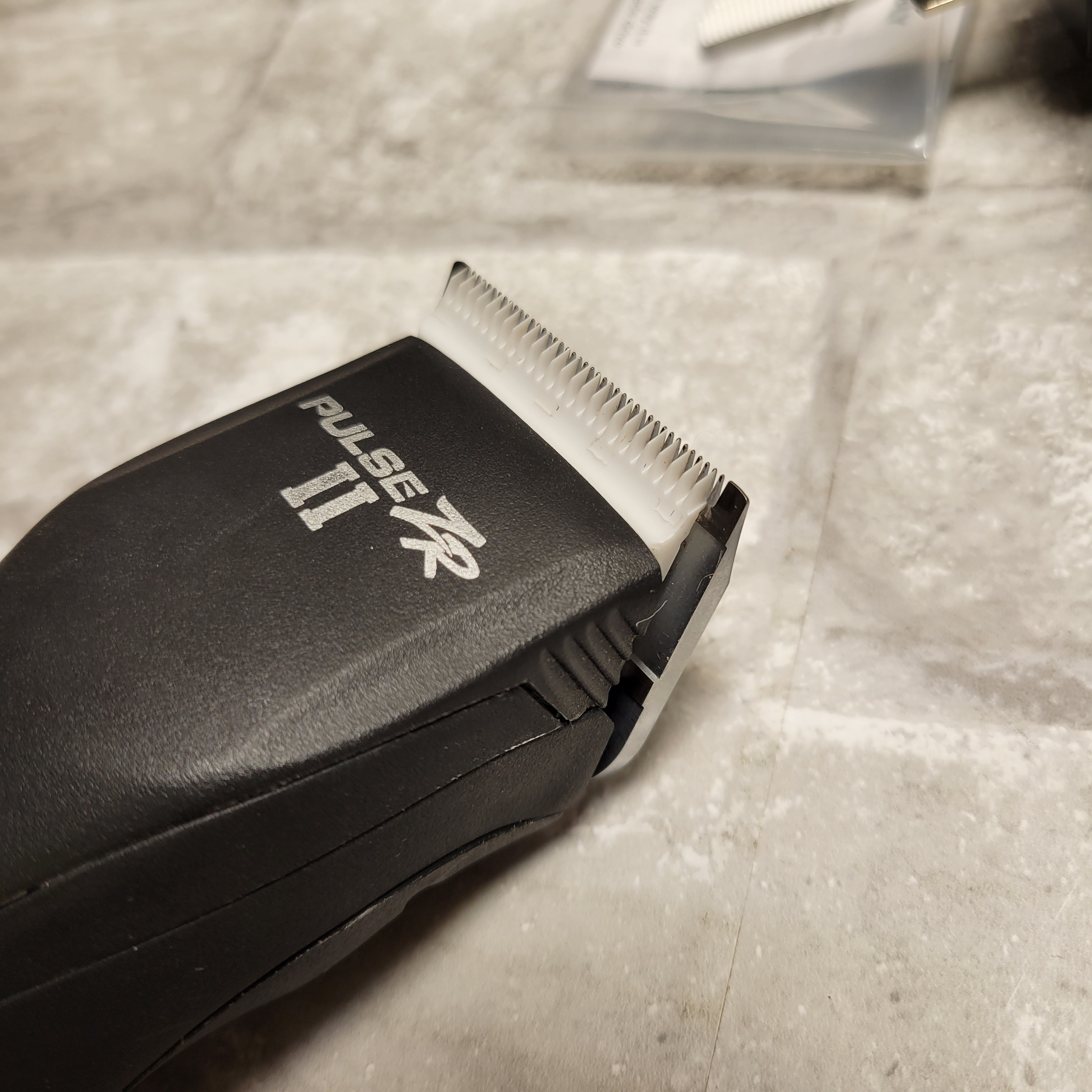Andis Pulse ZR II Rechargeable, Cordless Lithium-Ion Pet Clipper (8035457171694)
